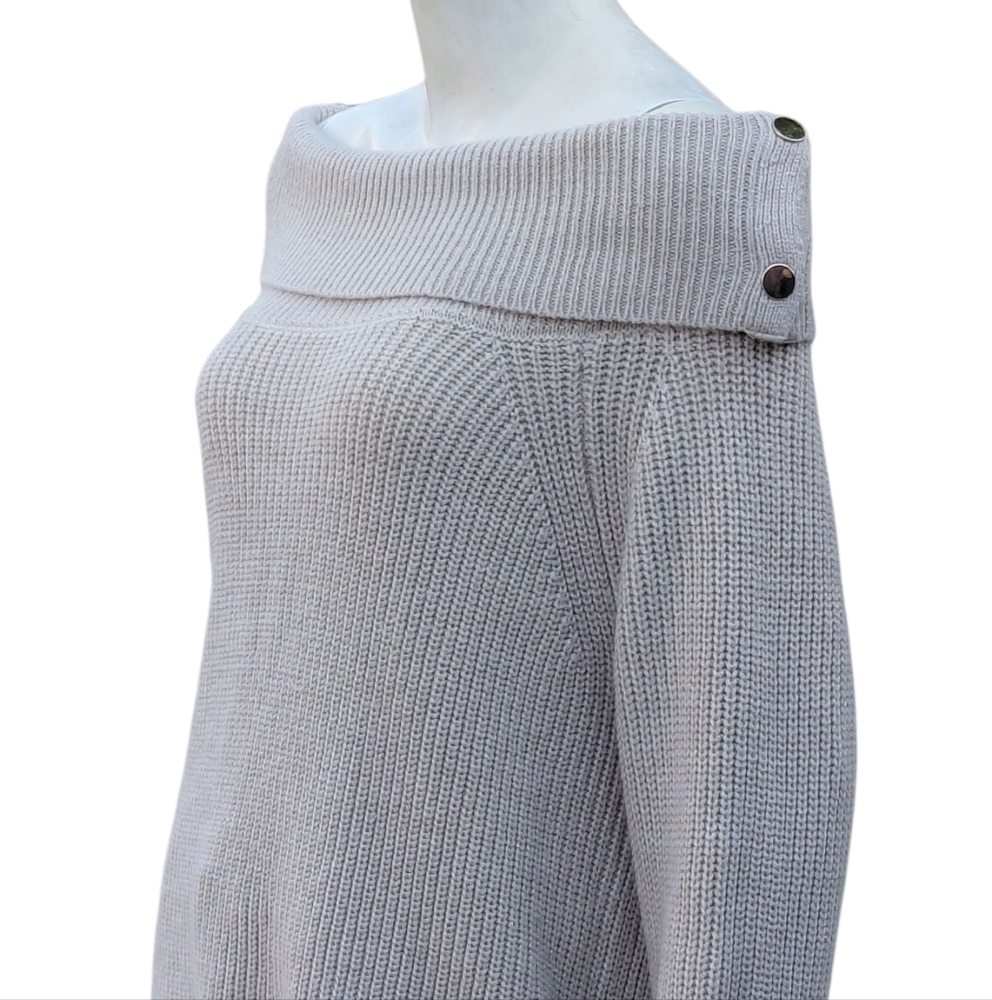8275....Women's Off-Shoulder Cream Sweater Size XL/TG - Picture 3 of 6